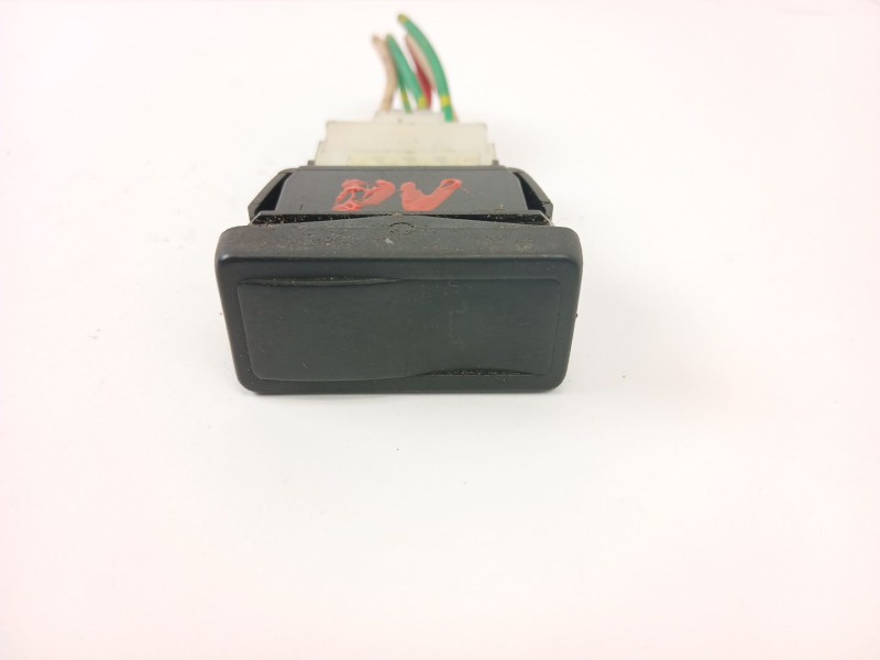 Recambio de boton elevalunas derecho para citroën saxo (s0, s1) 1.5 d referencia OEM IAM   