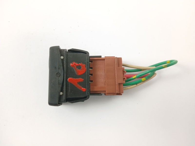 Recambio de boton elevalunas izquierdo para citroën saxo (s0, s1) 1.5 d referencia OEM IAM   