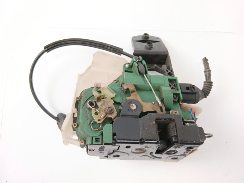 Recambio de cerradura puerta delantera izquierda para volkswagen passat berlina (3b3) 1.9 tdi referencia OEM IAM   