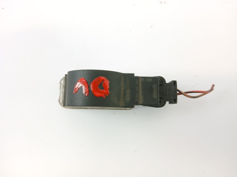 Recambio de luz interior para volkswagen passat berlina (3b3) 1.9 tdi referencia OEM IAM 3B0947415  