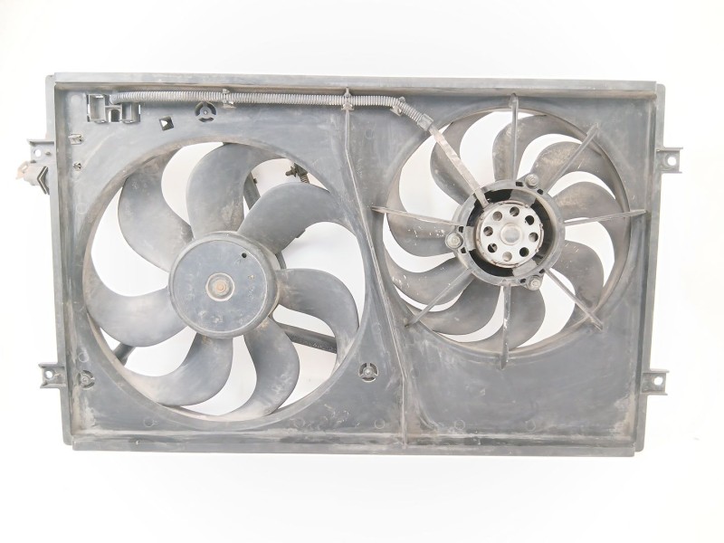 Recambio de electroventilador para volkswagen golf iv berlina (1j1) 1.6 16v referencia OEM IAM 1J0121207  