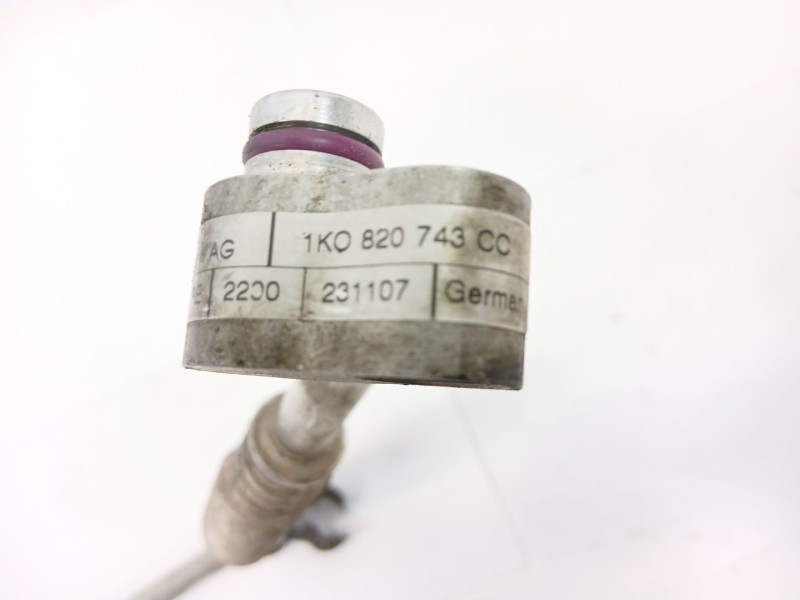 Recambio de tubos aire acondicionado para volkswagen golf v (1k1) 1.9 tdi referencia OEM IAM 1K0820743  