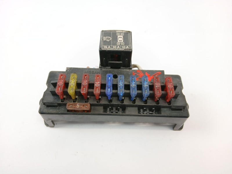 Recambio de caja reles / fusibles para nissan patrol iii/2 hardtop (k260) 2.8 td referencia OEM IAM   