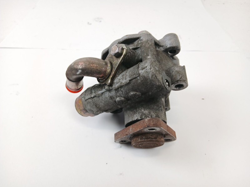 Recambio de bomba direccion para volkswagen passat berlina (3b3) 1.9 tdi referencia OEM IAM 8D0145  