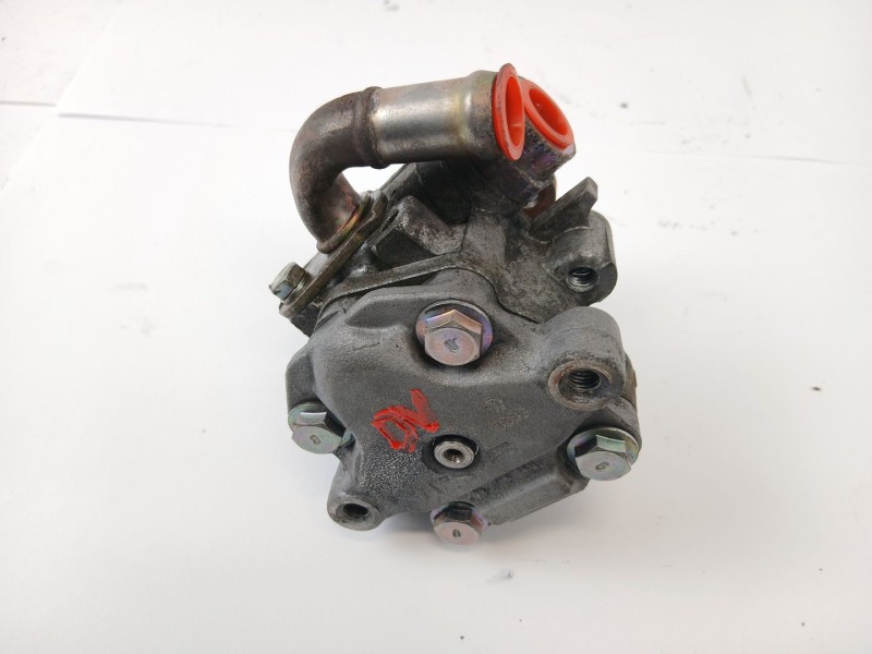 Recambio de bomba direccion para volkswagen passat berlina (3b3) 1.9 tdi referencia OEM IAM 8D0145  