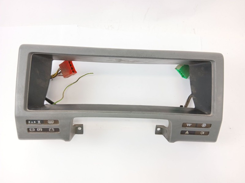 Recambio de moldura para nissan patrol iii/2 hardtop (k260) 2.8 td referencia OEM IAM   
