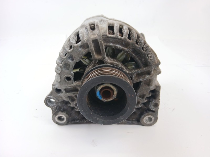 Recambio de alternador para volkswagen golf iv berlina (1j1) 1.6 16v referencia OEM IAM 028903028  