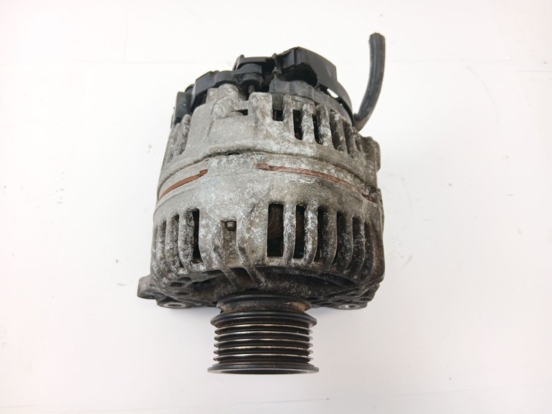 Recambio de alternador para volkswagen golf iv berlina (1j1) 1.6 16v referencia OEM IAM 028903028  