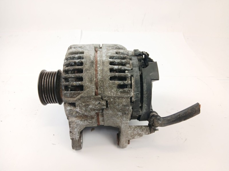 Recambio de alternador para volkswagen golf iv berlina (1j1) 1.6 16v referencia OEM IAM 028903028  