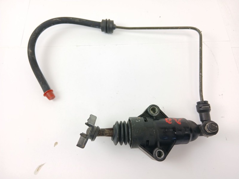 Recambio de bombin embrague para volkswagen golf iv berlina (1j1) 1.6 16v referencia OEM IAM 1J0721261  