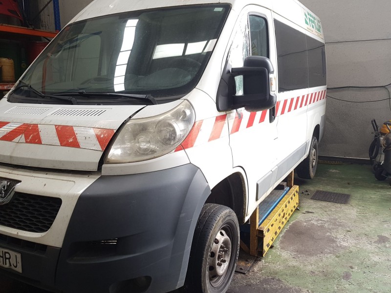 peugeot boxer caja/chasis del año 2013