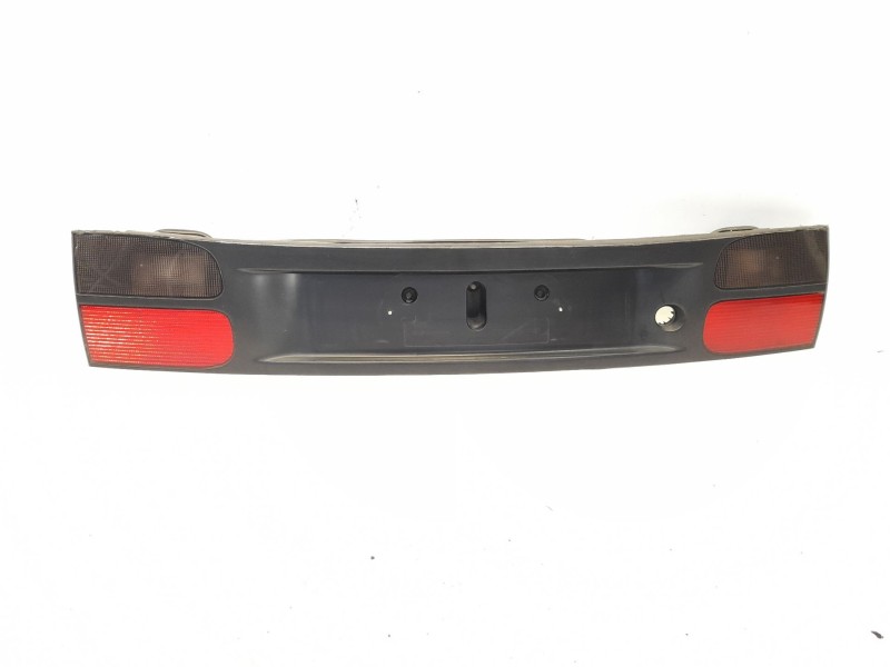 Recambio de piloto trasero central para renault laguna (b56) 2.2 dt (b569) referencia OEM IAM 22260002  