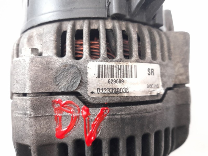 Recambio de alternador para volkswagen golf iv berlina (1j1) 1.9 tdi referencia OEM IAM 0123320038  