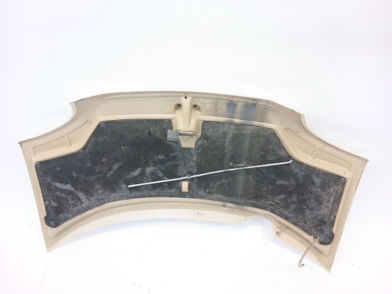 Recambio de capot para ligier nova 500 referencia OEM IAM   