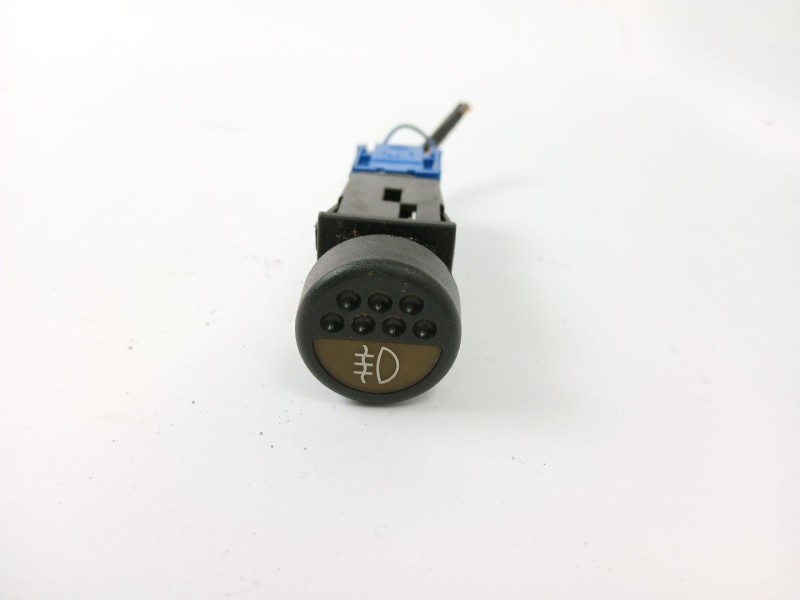 Recambio de boton antiniebla para ligier nova 500 referencia OEM IAM   