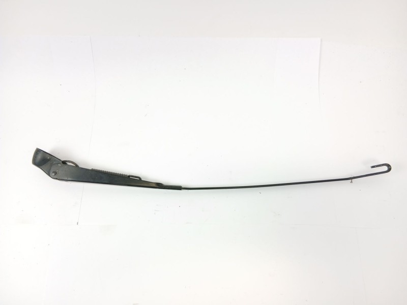 Recambio de brazo limpia delantero para ligier nova 500 referencia OEM IAM   