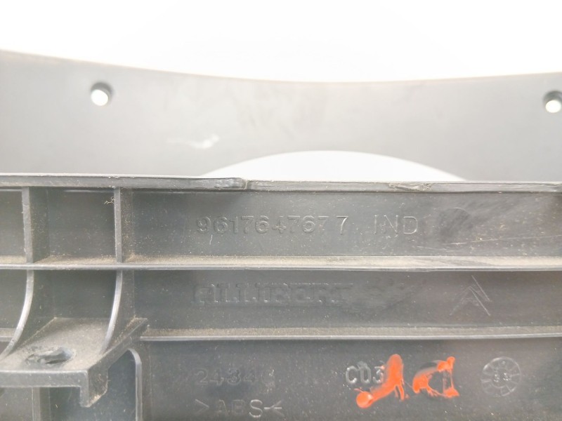 Recambio de moldura para citroën saxo (s0, s1) 1.1 x, sx referencia OEM IAM 9617647677  