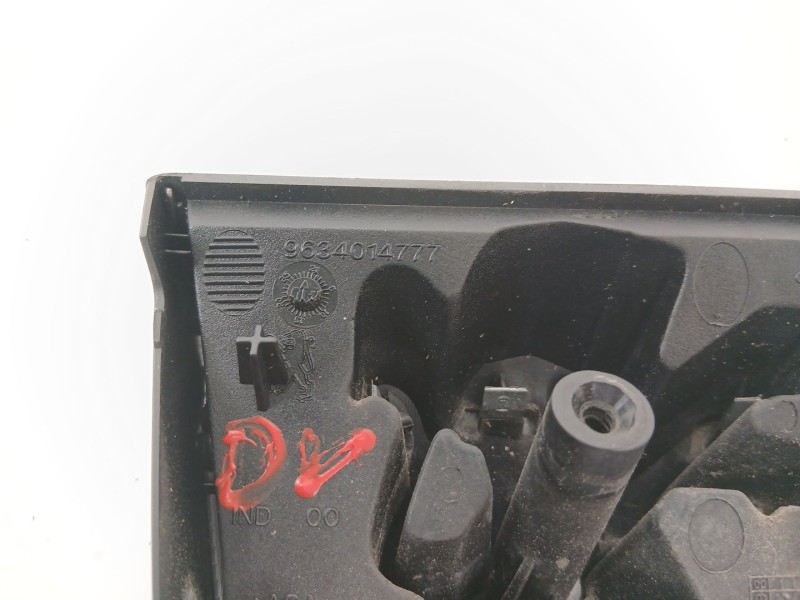 Recambio de emblema para peugeot 307 (3a/c) 1.6 16v referencia OEM IAM 9634014777  