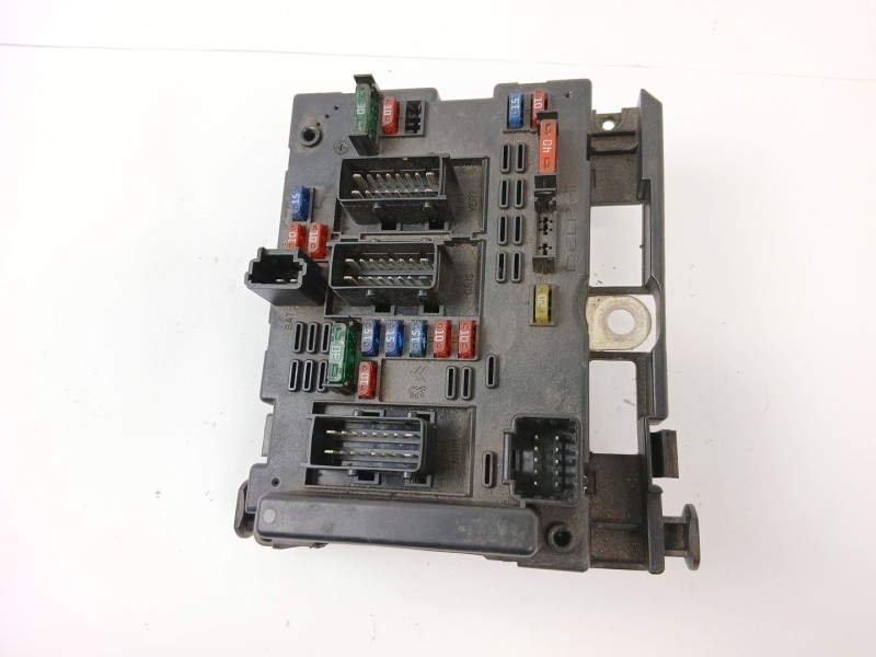 Recambio de caja reles / fusibles para peugeot 307 (3a/c) 1.6 16v referencia OEM IAM 9643538080  