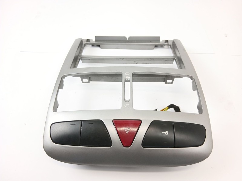 Recambio de consola central para peugeot 307 (3a/c) 1.6 16v referencia OEM IAM 9634505077  