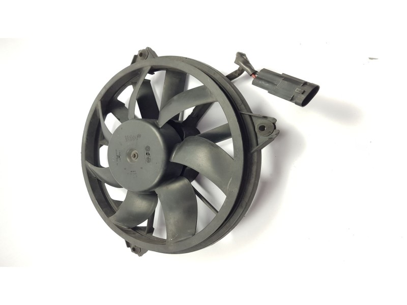 Recambio de electroventilador para peugeot 3008 1.6 hdi fap referencia OEM IAM 8747161  