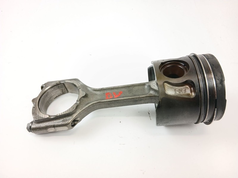Recambio de piston para opel insignia a sedán (g09) 2.0 cdti (69) referencia OEM IAM   
