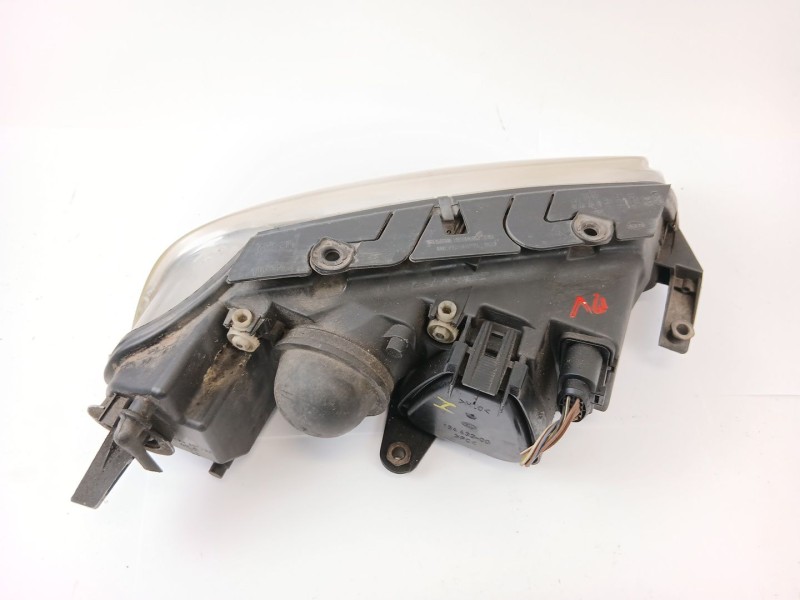 Recambio de faro izquierdo para volkswagen passat berlina (3b3) 1.9 tdi referencia OEM IAM 3B0941015  