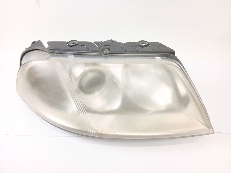 Recambio de faro derecho para volkswagen passat berlina (3b3) 1.9 tdi referencia OEM IAM 3B0941016  