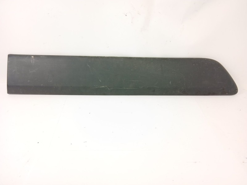 Recambio de moldura para renault kangoo (kc0/1_) d 55 1.9 (kc0d) referencia OEM IAM 8200077557  