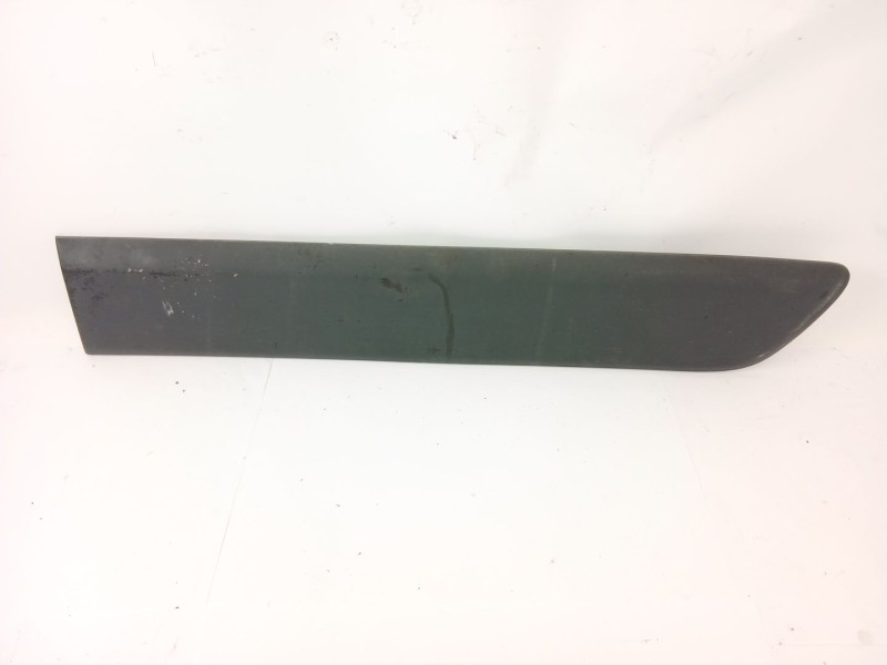 Recambio de moldura para renault kangoo (kc0/1_) d 55 1.9 (kc0d) referencia OEM IAM 8200077547  