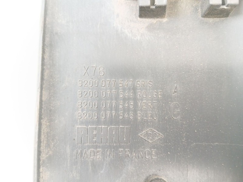 Recambio de moldura para renault kangoo (kc0/1_) d 55 1.9 (kc0d) referencia OEM IAM 8200077547  