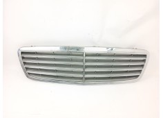 Recambio de rejillas capot para mercedes-benz clase c (w203) c 270 cdi (203.016) referencia OEM IAM 2038800183  