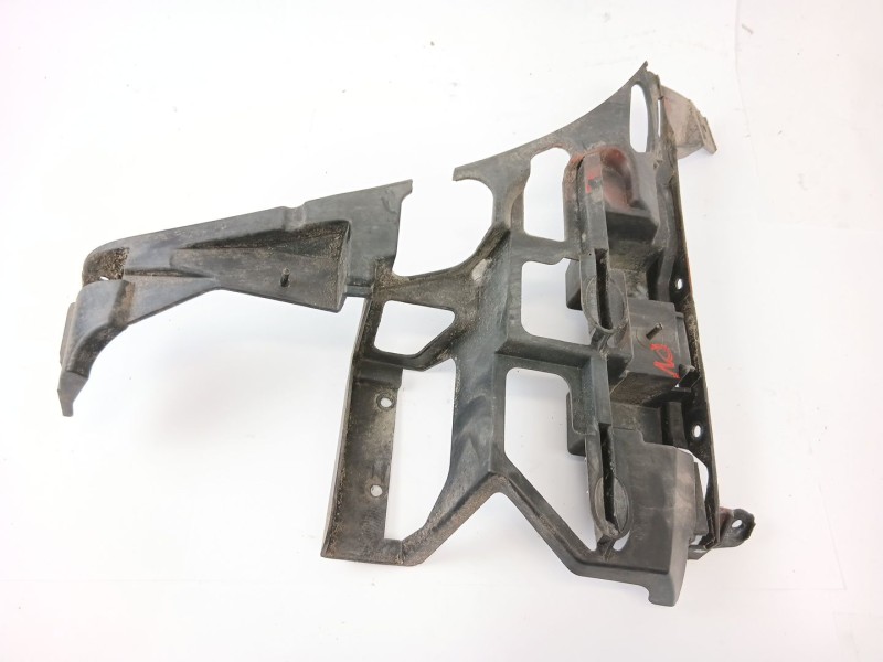 Recambio de molduras traseras para bmw 3 compact (e46) 320 td referencia OEM IAM 8252819  
