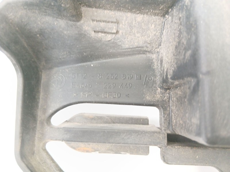 Recambio de molduras traseras para bmw 3 compact (e46) 320 td referencia OEM IAM 8252819  
