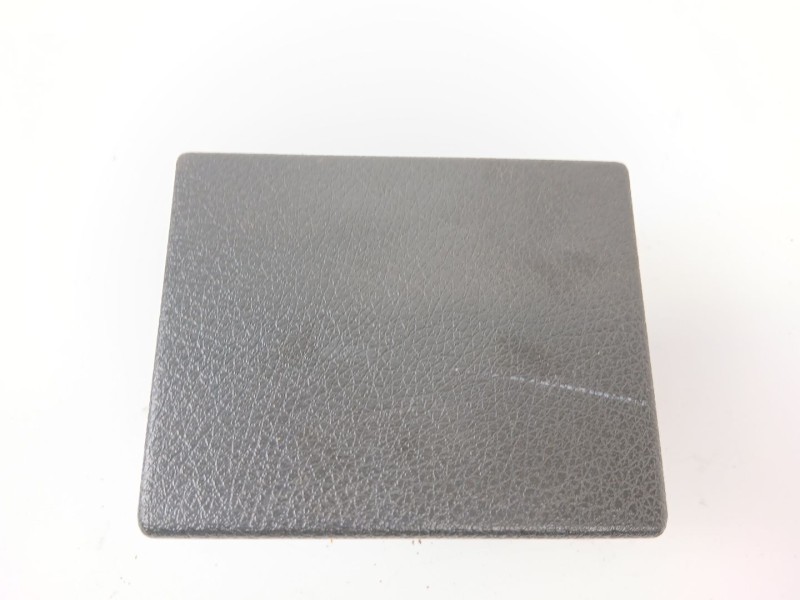 Recambio de cenicero para mercedes-benz clase c (w203) c 220 cdi (203.006) referencia OEM IAM 2038100330  