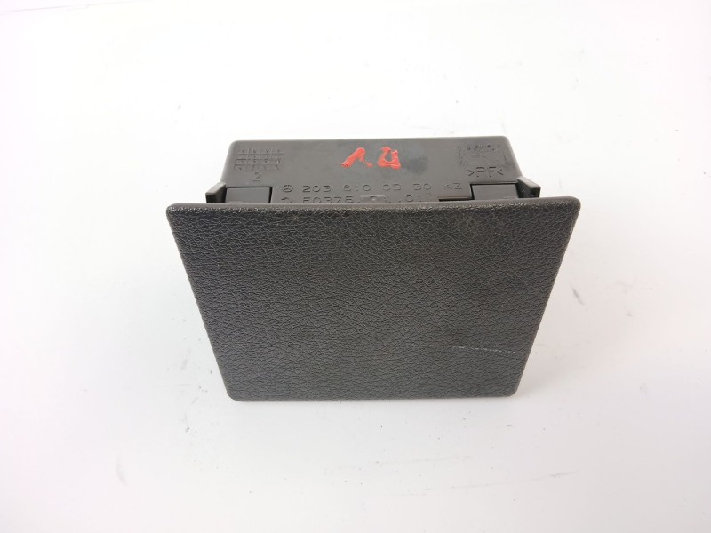 Recambio de cenicero para mercedes-benz clase c (w203) c 220 cdi (203.006) referencia OEM IAM 2038100330  