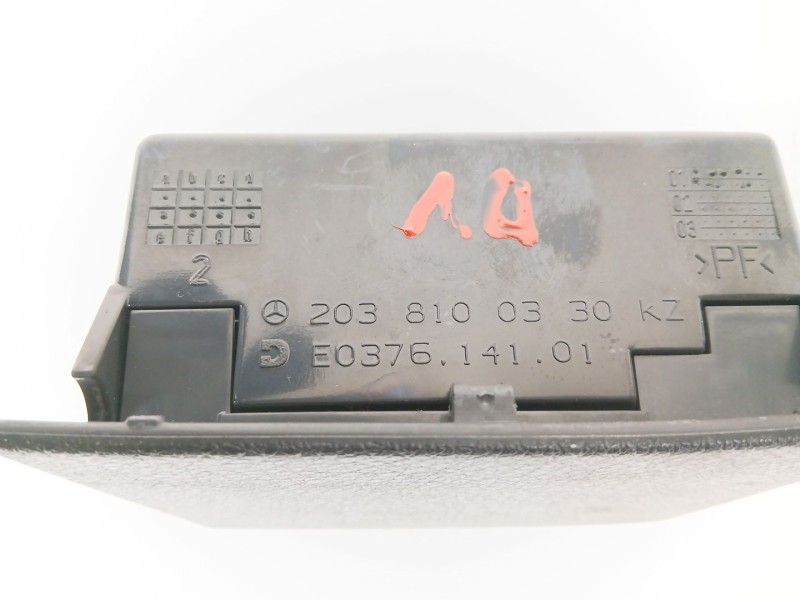 Recambio de cenicero para mercedes-benz clase c (w203) c 220 cdi (203.006) referencia OEM IAM 2038100330  