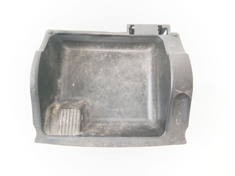 Recambio de cenicero para mercedes-benz clase c (w203) c 220 cdi (203.006) referencia OEM IAM A2036800130  