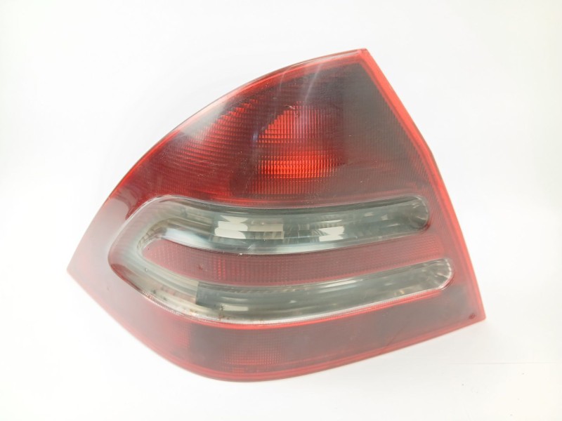 Recambio de piloto trasero izquierdo para mercedes-benz clase c (w203) c 220 cdi (203.006) referencia OEM IAM 084401917  