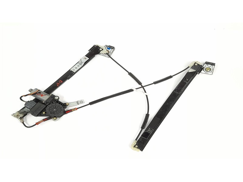 Recambio de elevalunas delantero derecho para ford mondeo iii sedán (b4y) 2.0 tdci referencia OEM IAM 0130821771  