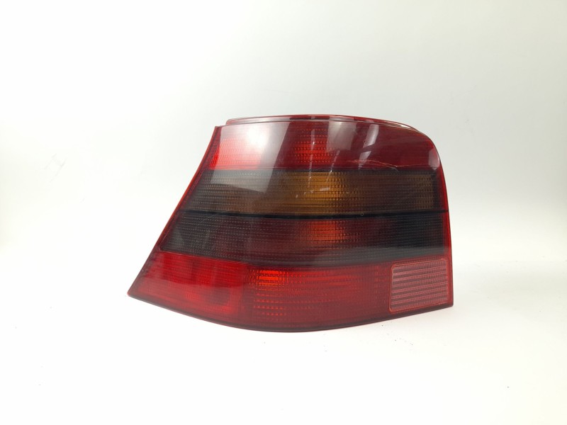Recambio de piloto trasero izquierdo para volkswagen golf iv berlina (1j1) 1.9 tdi referencia OEM IAM 084411981LB  