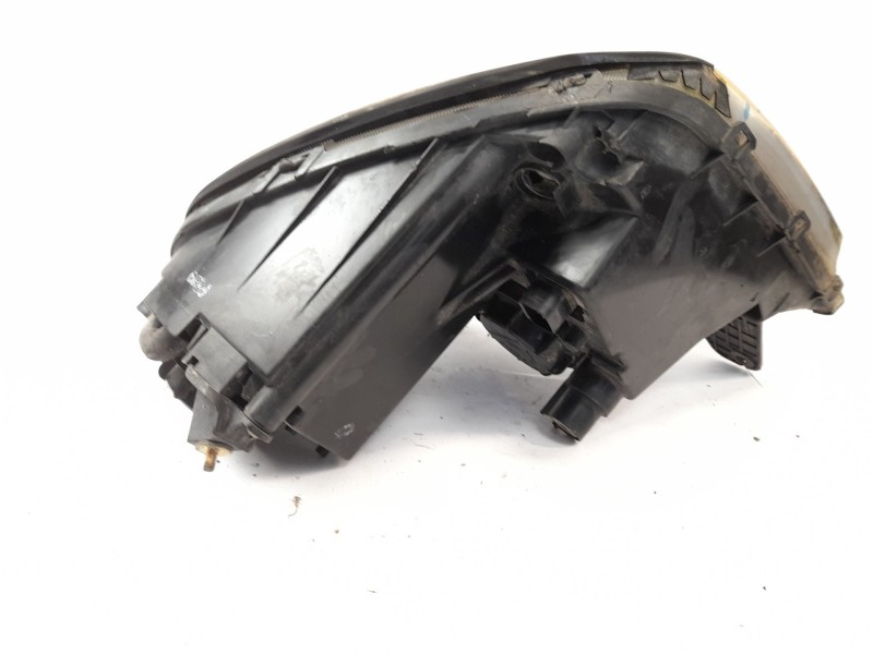 Recambio de faro derecho para ssangyong rexton 2.7 xdi referencia OEM IAM   