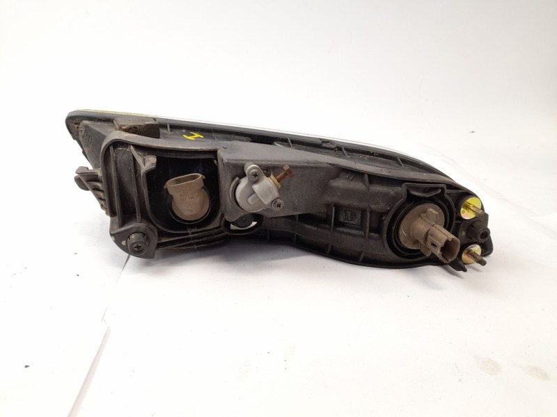 Recambio de piloto delantero izquierdo para ssangyong rexton 2.7 xdi referencia OEM IAM   