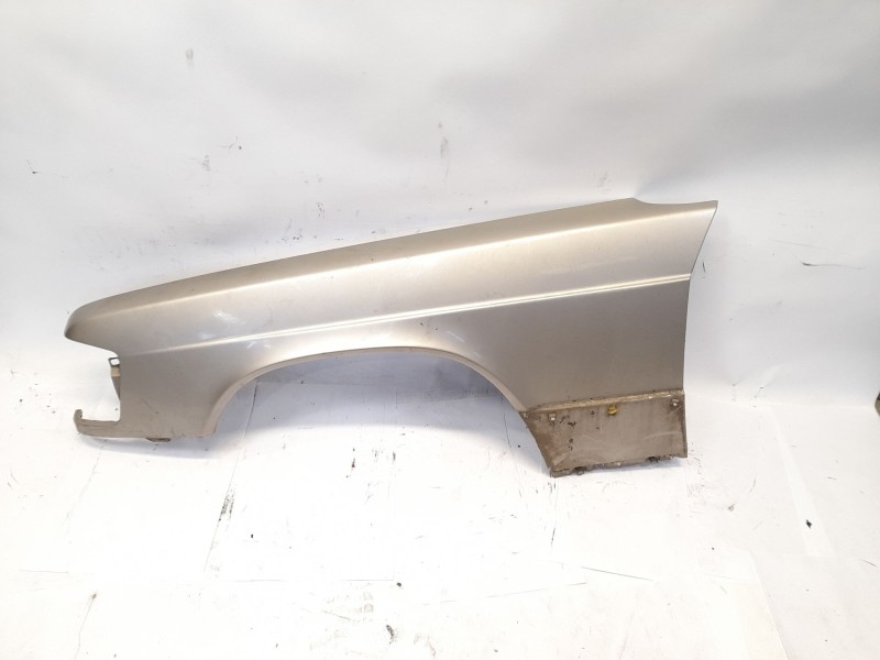 Recambio de aleta delantera izquierda para mercedes-benz 190 (w201) d 2.5 (201.126) referencia OEM IAM   