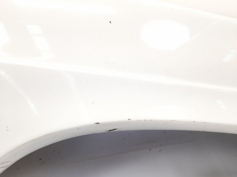 Recambio de aleta delantera derecha para mercedes-benz 190 (w201) e 2.0 referencia OEM IAM   