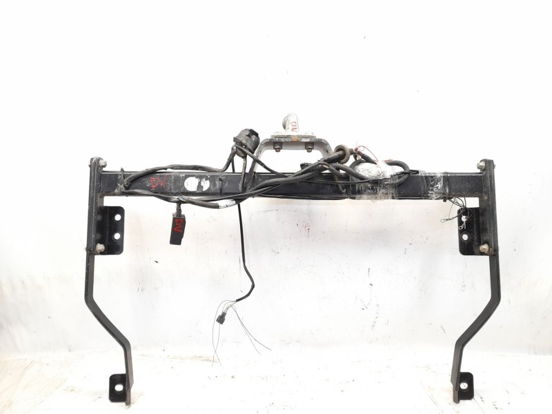 Recambio de enganche remolque para nissan nv300 kombi (x82) 1.6 dci 125 referencia OEM IAM   