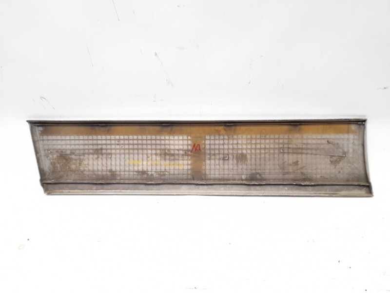 Recambio de moldura para mercedes-benz 190 (w201) e 2.0 referencia OEM IAM 2016905640R  