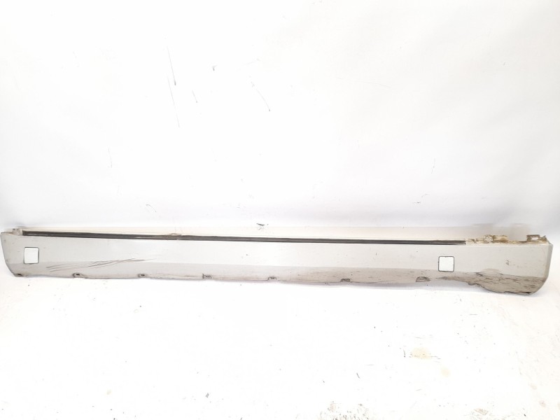 Recambio de faldon lateral para mercedes-benz 190 (w201) e 2.0 referencia OEM IAM 2016906440  