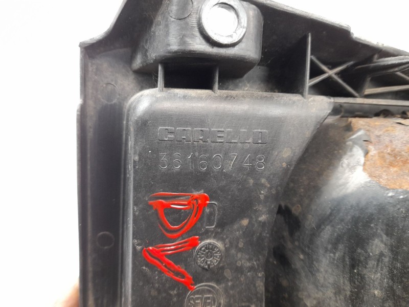 Recambio de faro derecho para citroën jumpy 1.9 d referencia OEM IAM 36160748  
