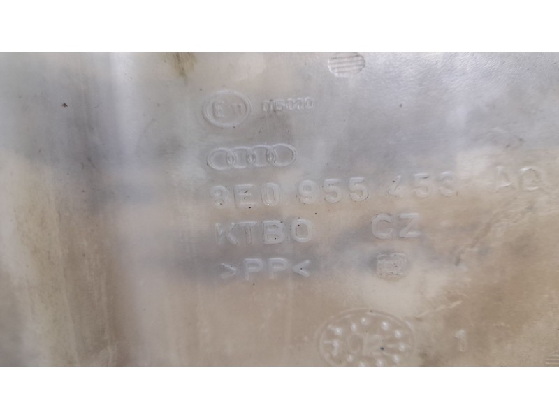 Recambio de deposito limpia para audi a4 avant (8e) 1.9 tdi referencia OEM IAM 8E0955453  